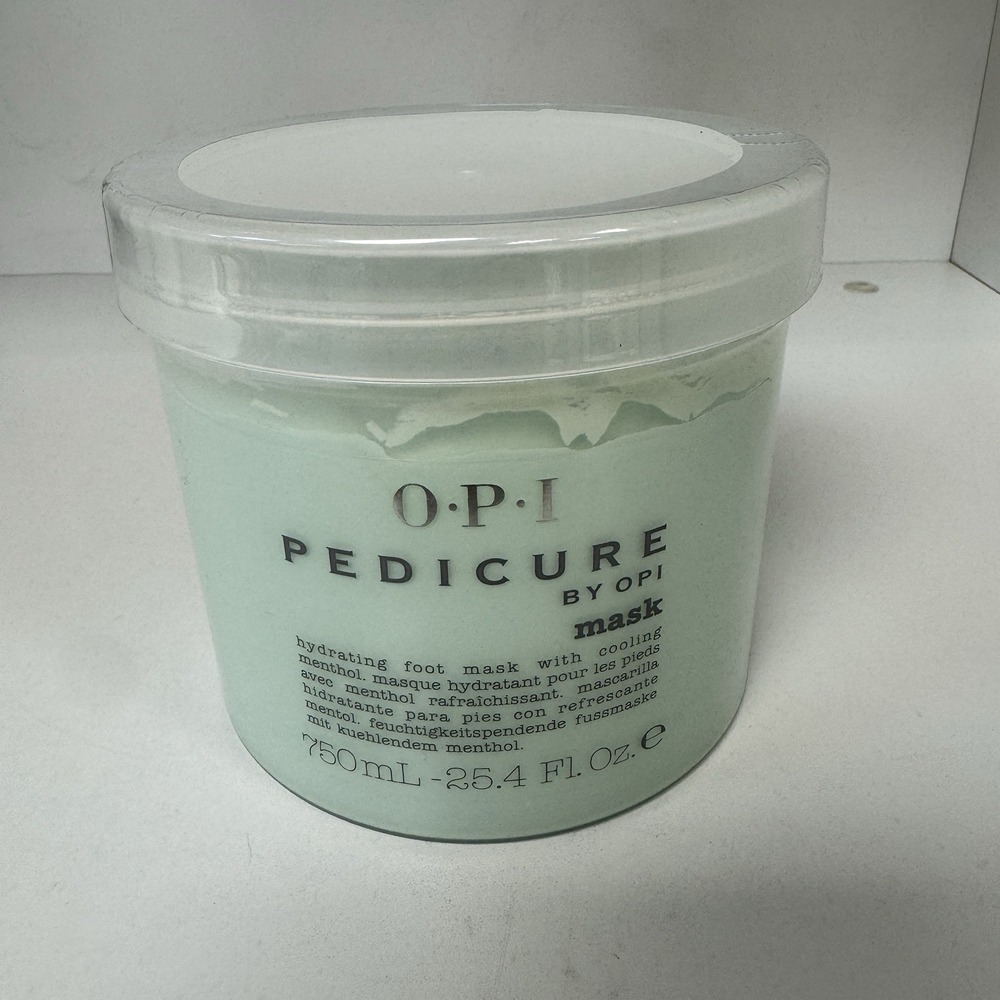 OPI Pedicure Mask Hydrating Footâ Mask With Cooling Methol â 25.4 oz